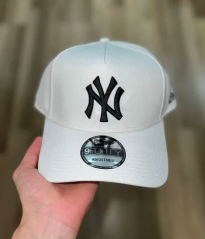 Boné Newera 940 Aba Curva Snapback New Era Ny Yankees Branco